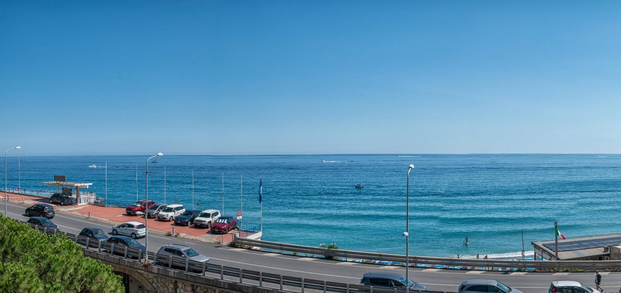 Villa Cadiz Apartments Varazze Eksteriør bilde