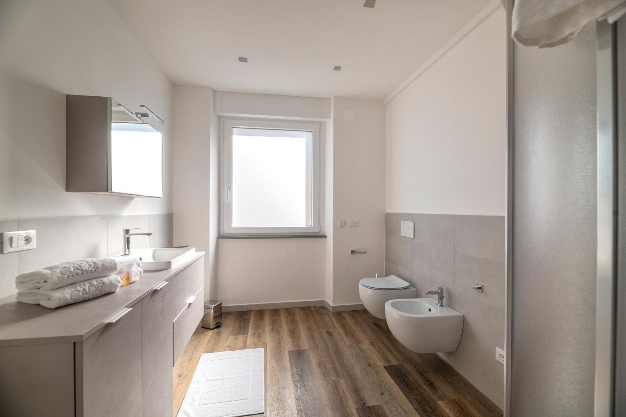 Villa Cadiz Apartments Varazze Eksteriør bilde